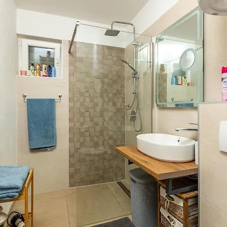 Apartamento Gorgeous In With Wifi *
